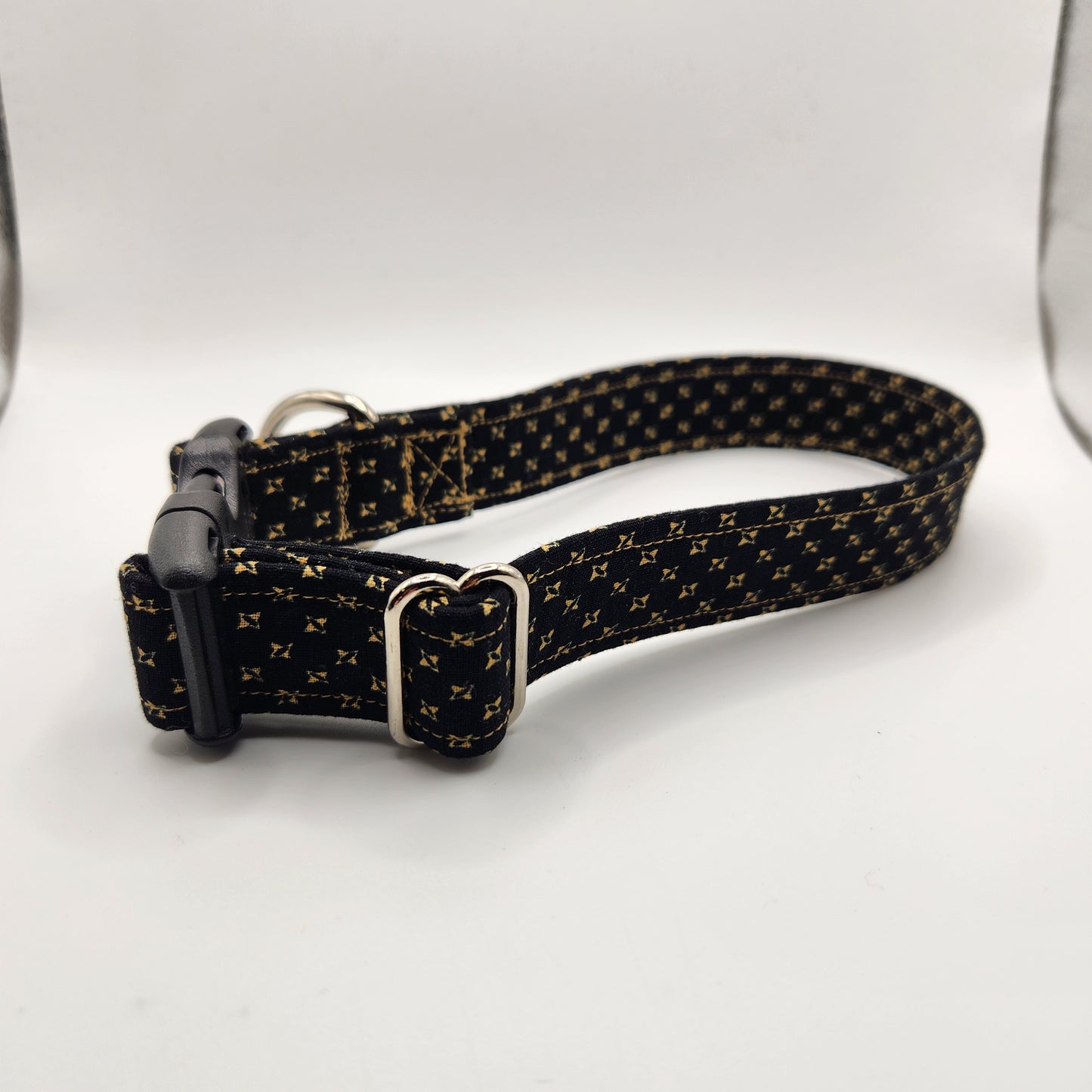 The Bentley - Collar